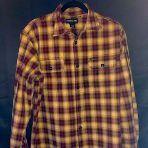 Nice Button up shirt no flaws